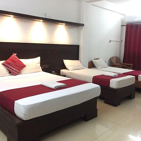 Hotel Nelly Vavuniya Exterior foto